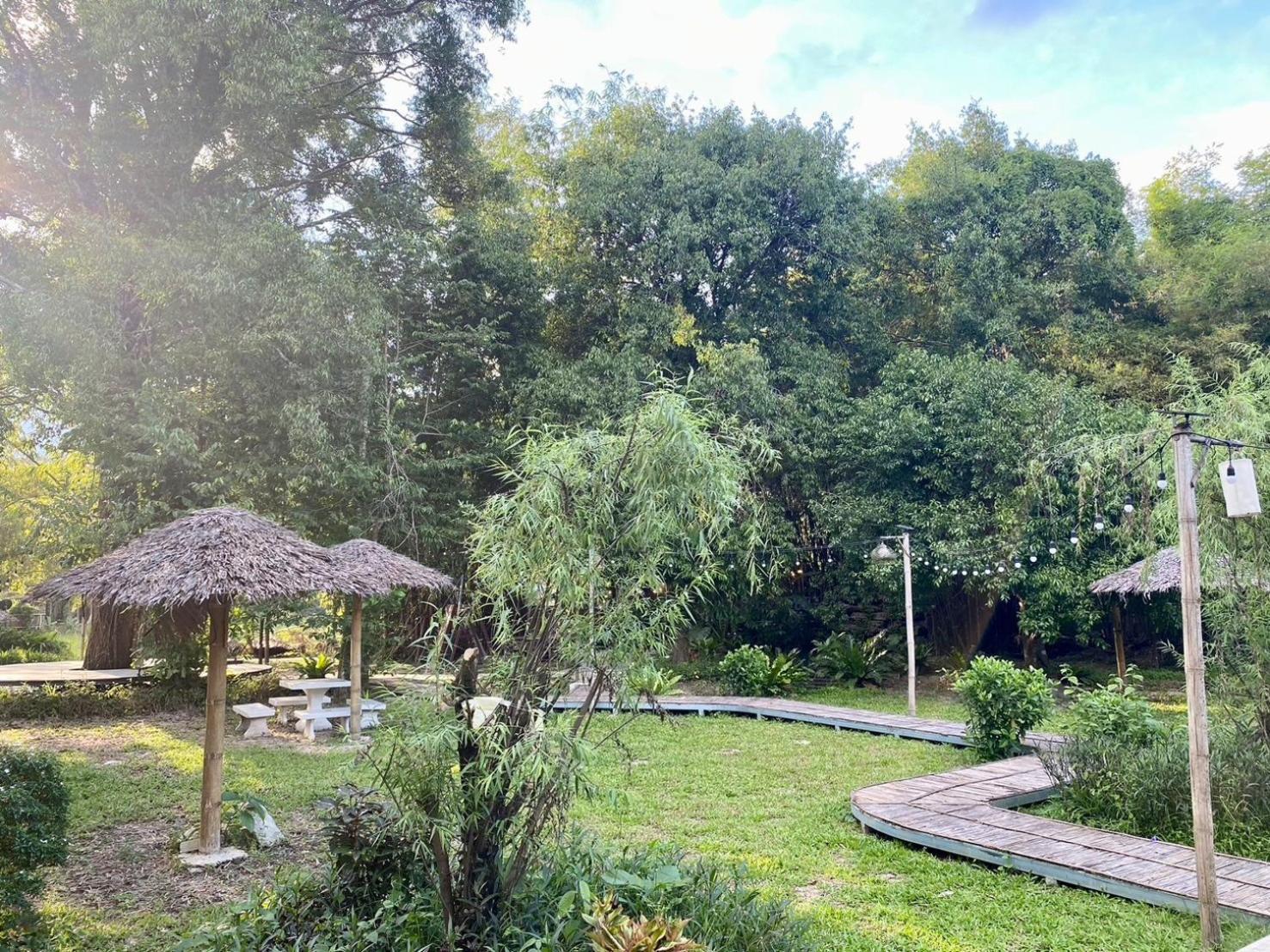 Baan Nai Baan Nok Resort ナコーンナーヨック エクステリア 写真